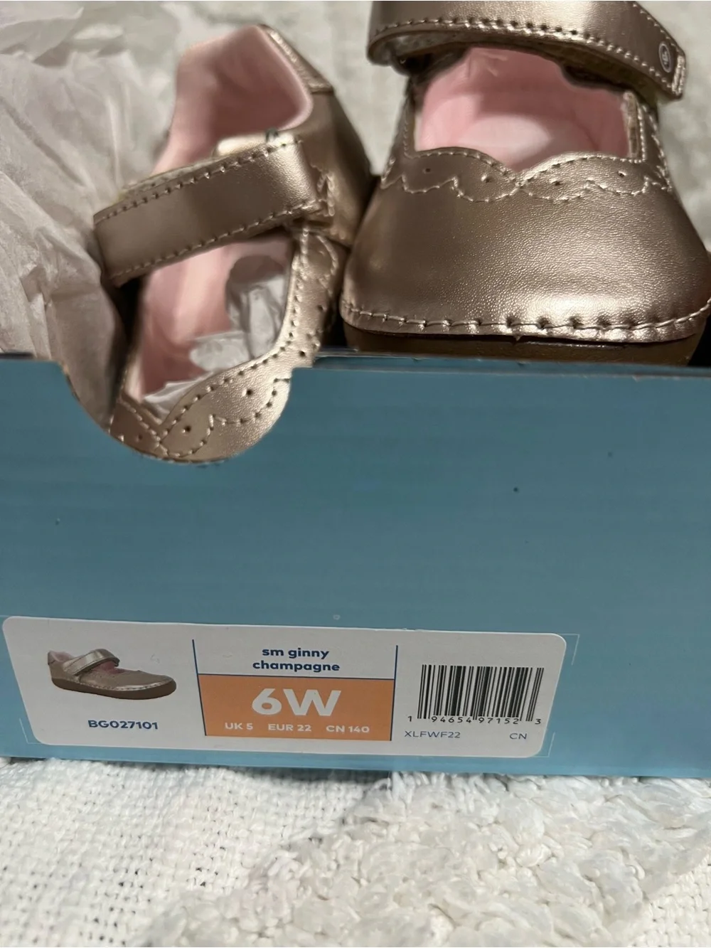 Stride Rite 6W Metallic Champagne Mary Jane with Pink Lining